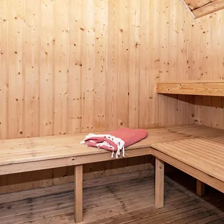12 Person In Ulfborg-by Traum *